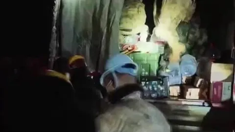 跟随总书记步伐，共赏歌唱祖国经典时刻